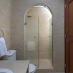 Paradise فيلة