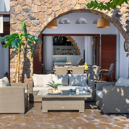 Villa Paradise *